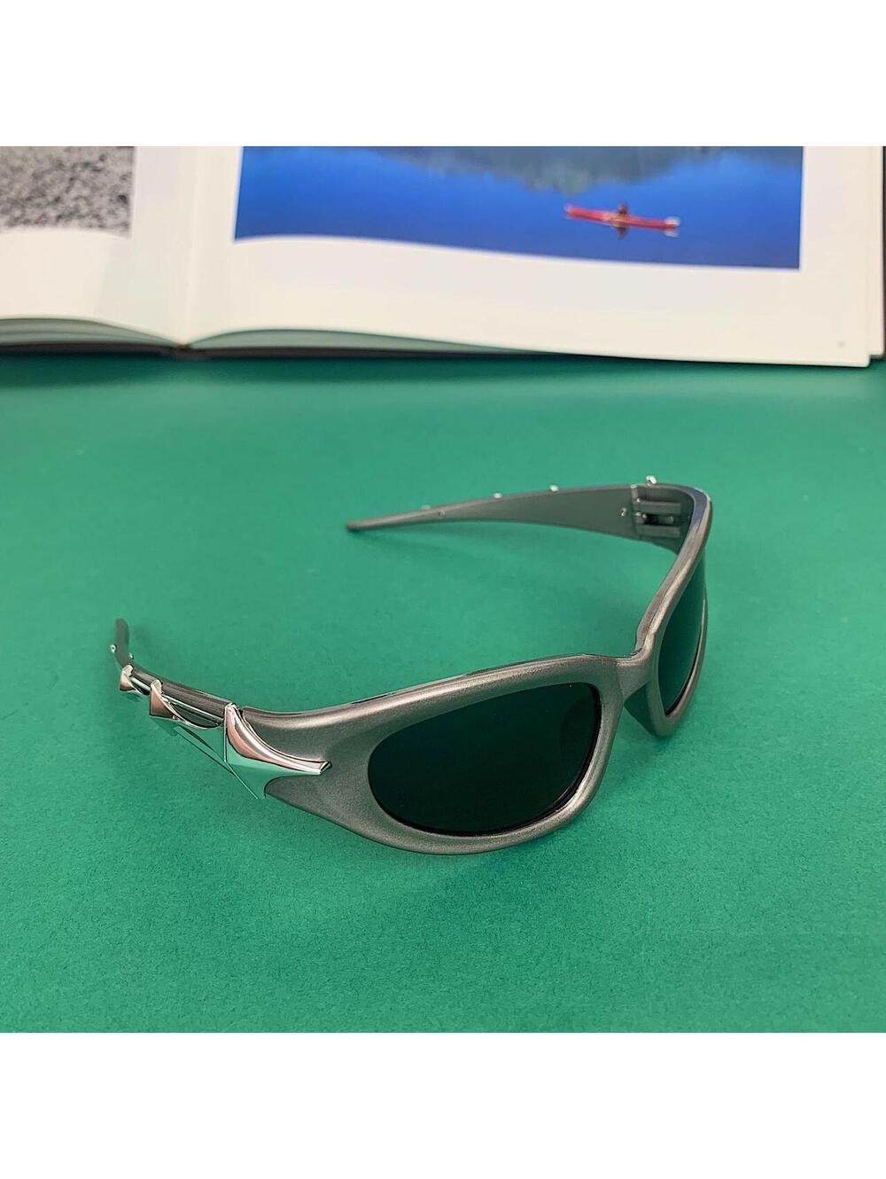 Y2k Cyber Style Futuristic Star Smoke Grey Grunge Sunglasses